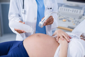 In Vitro Fertilization procedure doctor performs ivf.